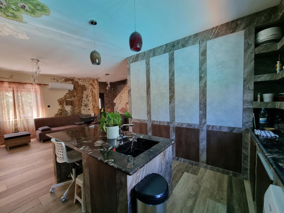 Mosaic Villa By The Sea Протарас Екстериор снимка