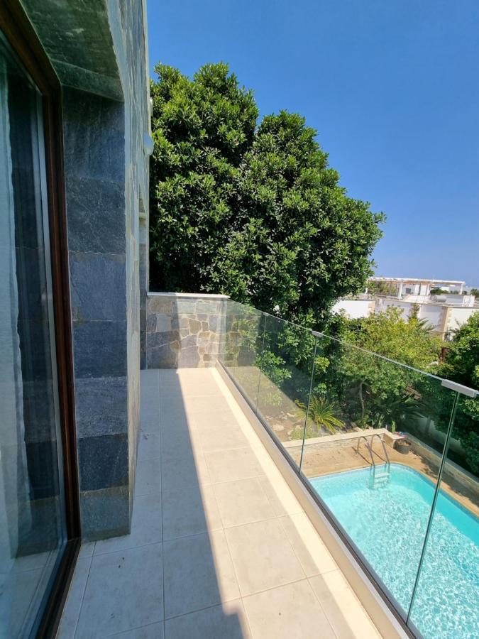 Mosaic Villa By The Sea Протарас Екстериор снимка